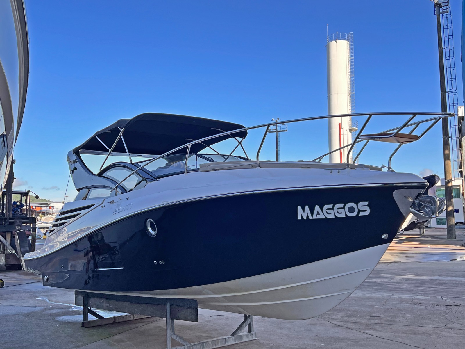 Lancha Maggos - Caixa D´Aço - Imagem 2