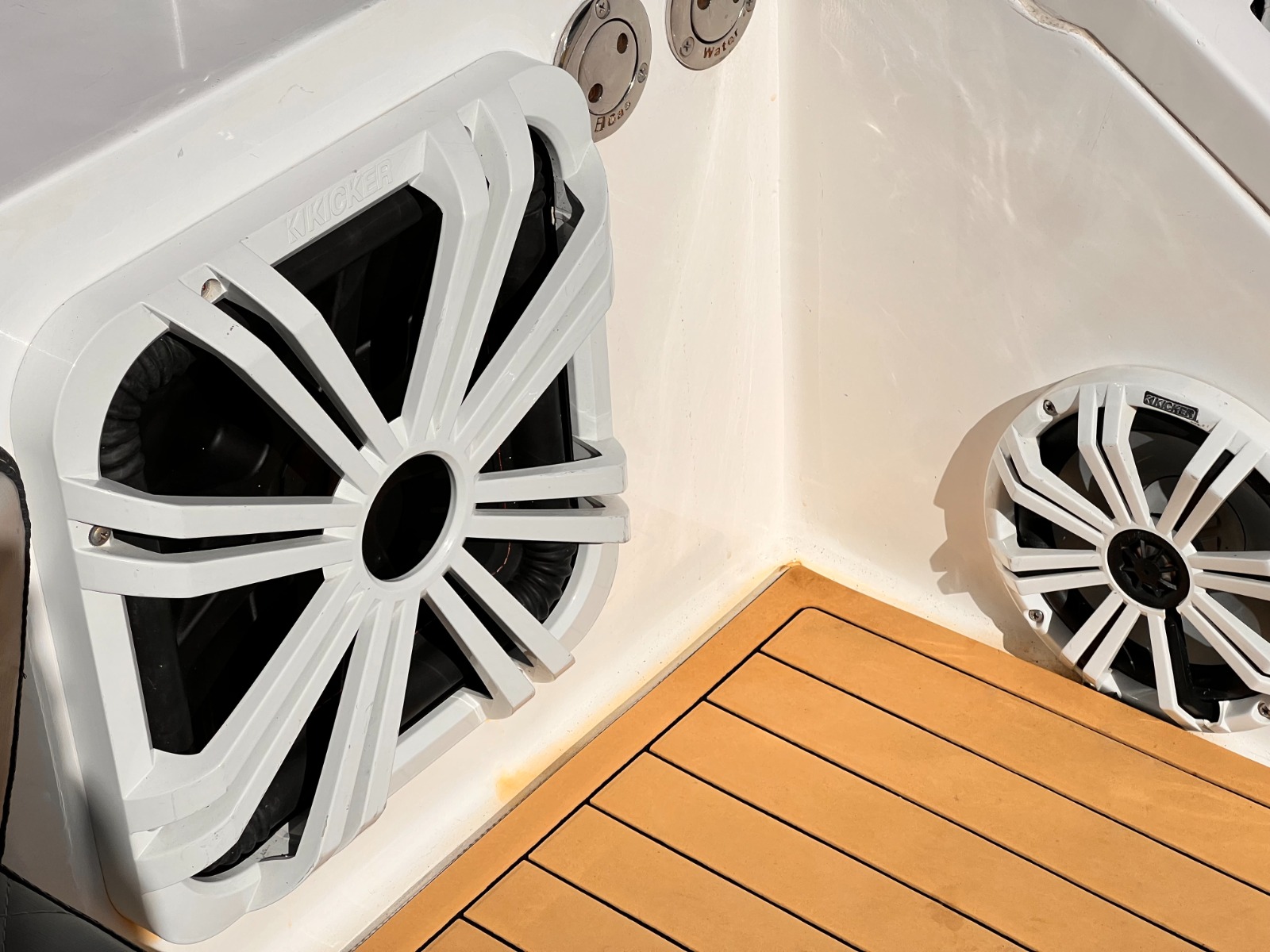 Lancha Maggos - Caixa D´Aço - Imagem 11