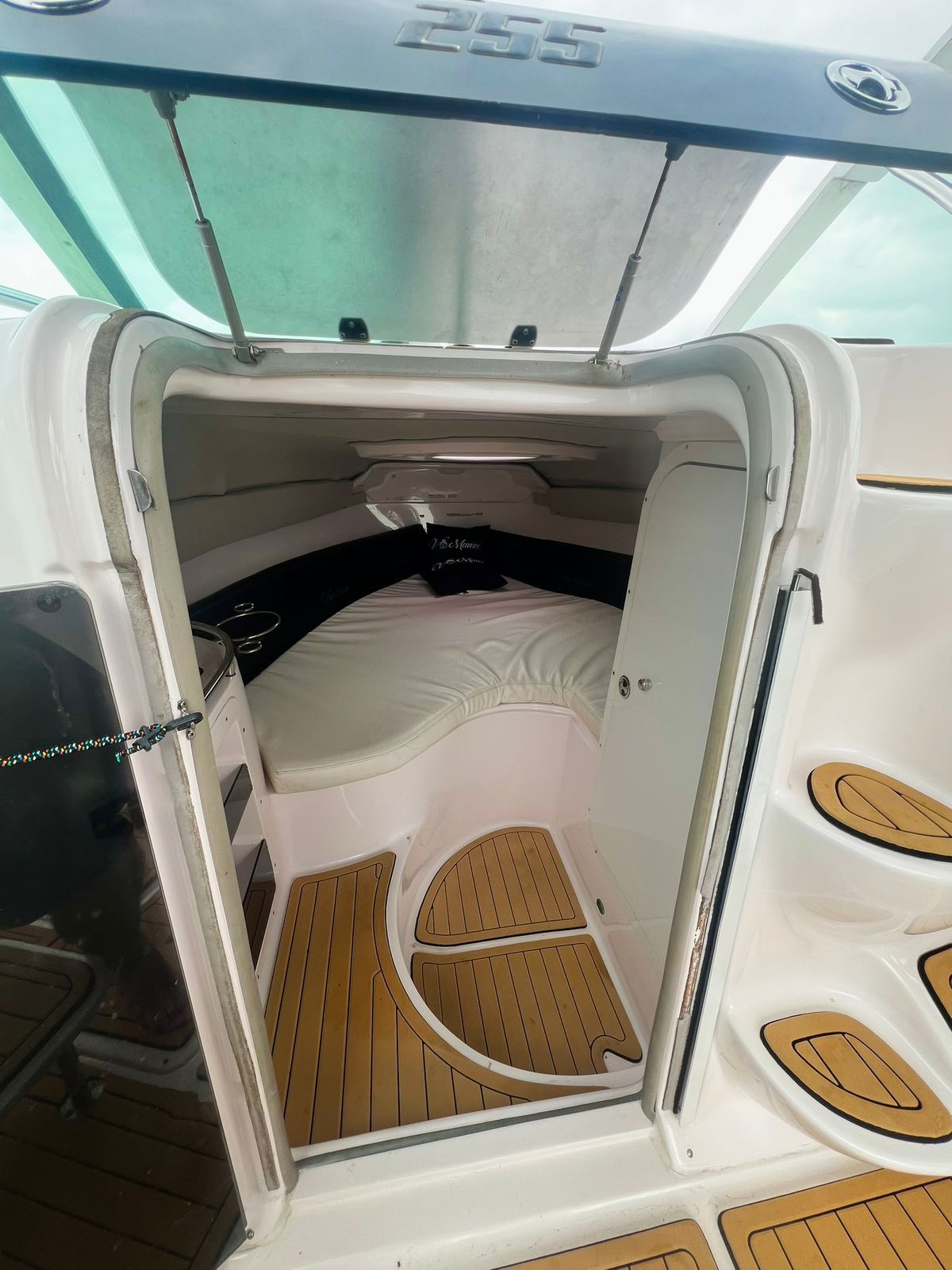 Lancha Focker 255 Vó Mauze - Praias do Norte e Tingua - Imagem 7